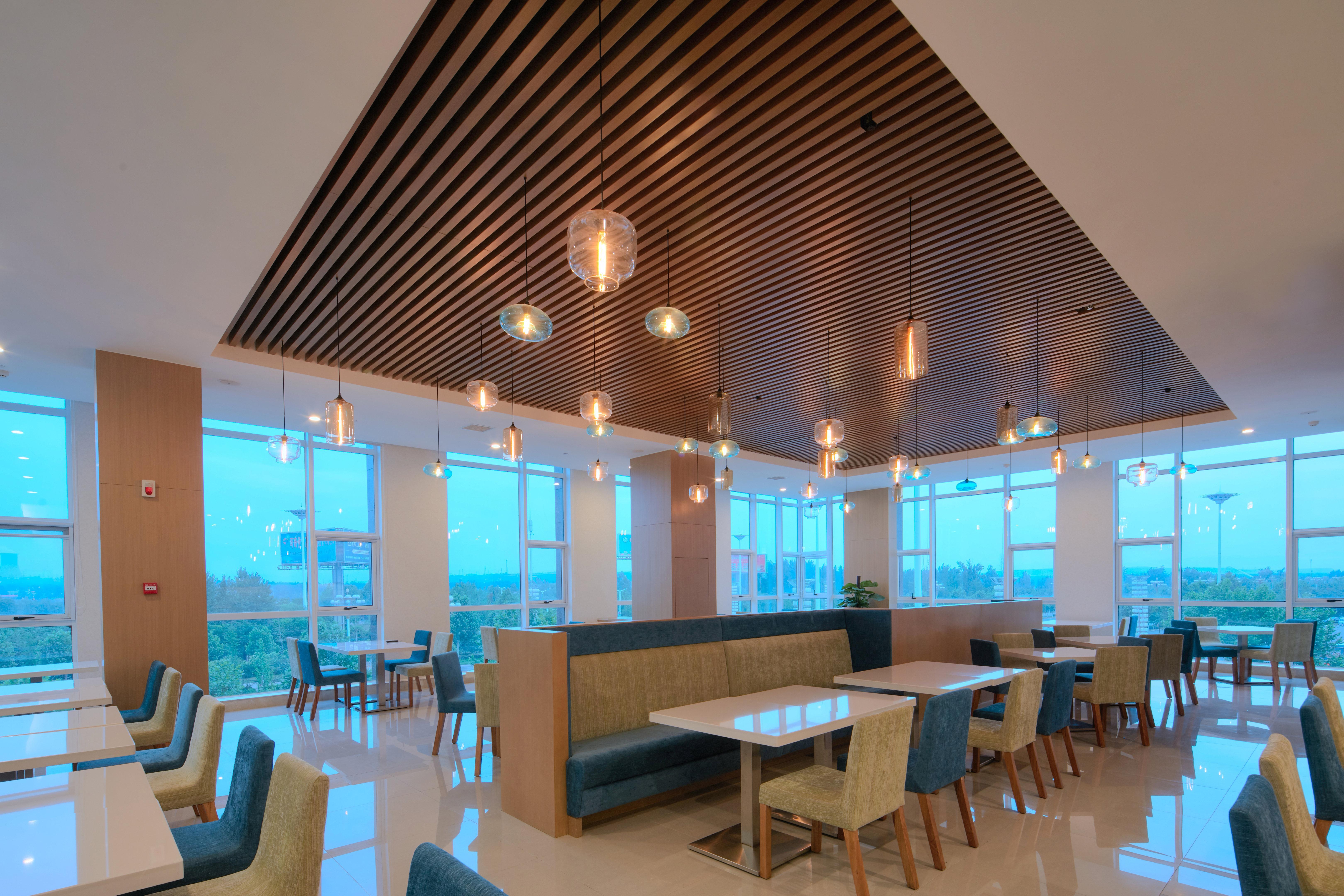 Holiday Inn Express Luoyang Yichuan By Ihg Экстерьер фото