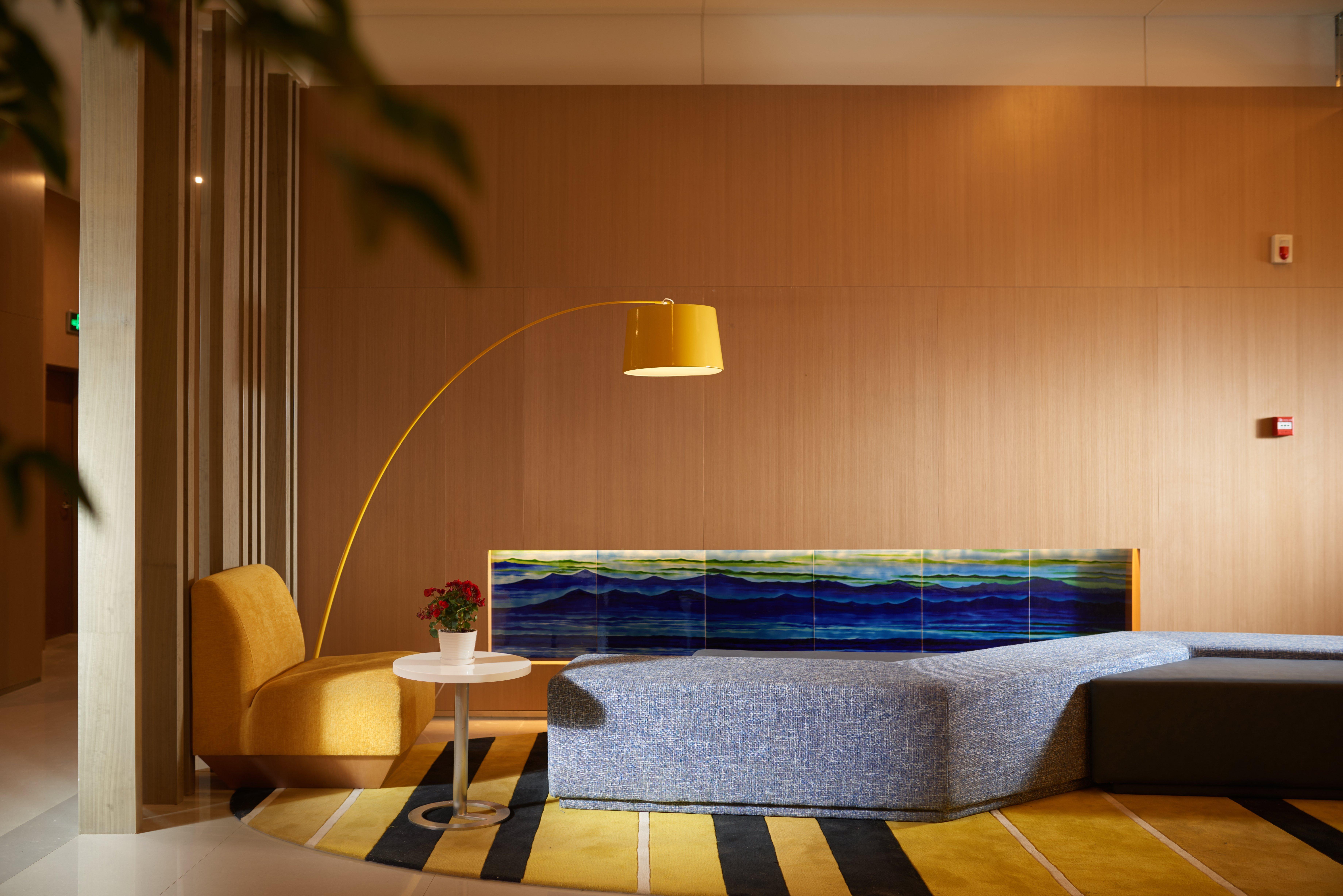 Holiday Inn Express Luoyang Yichuan By Ihg Экстерьер фото