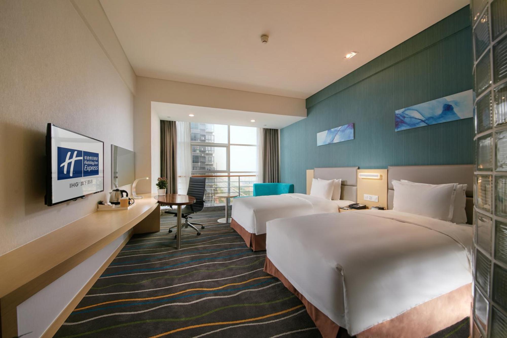 Holiday Inn Express Luoyang Yichuan By Ihg Экстерьер фото